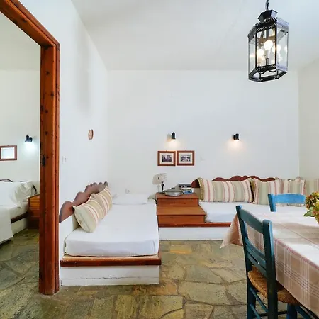 Giola Sirines Apartamento *