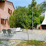 Giola Sirines Apartment Astris